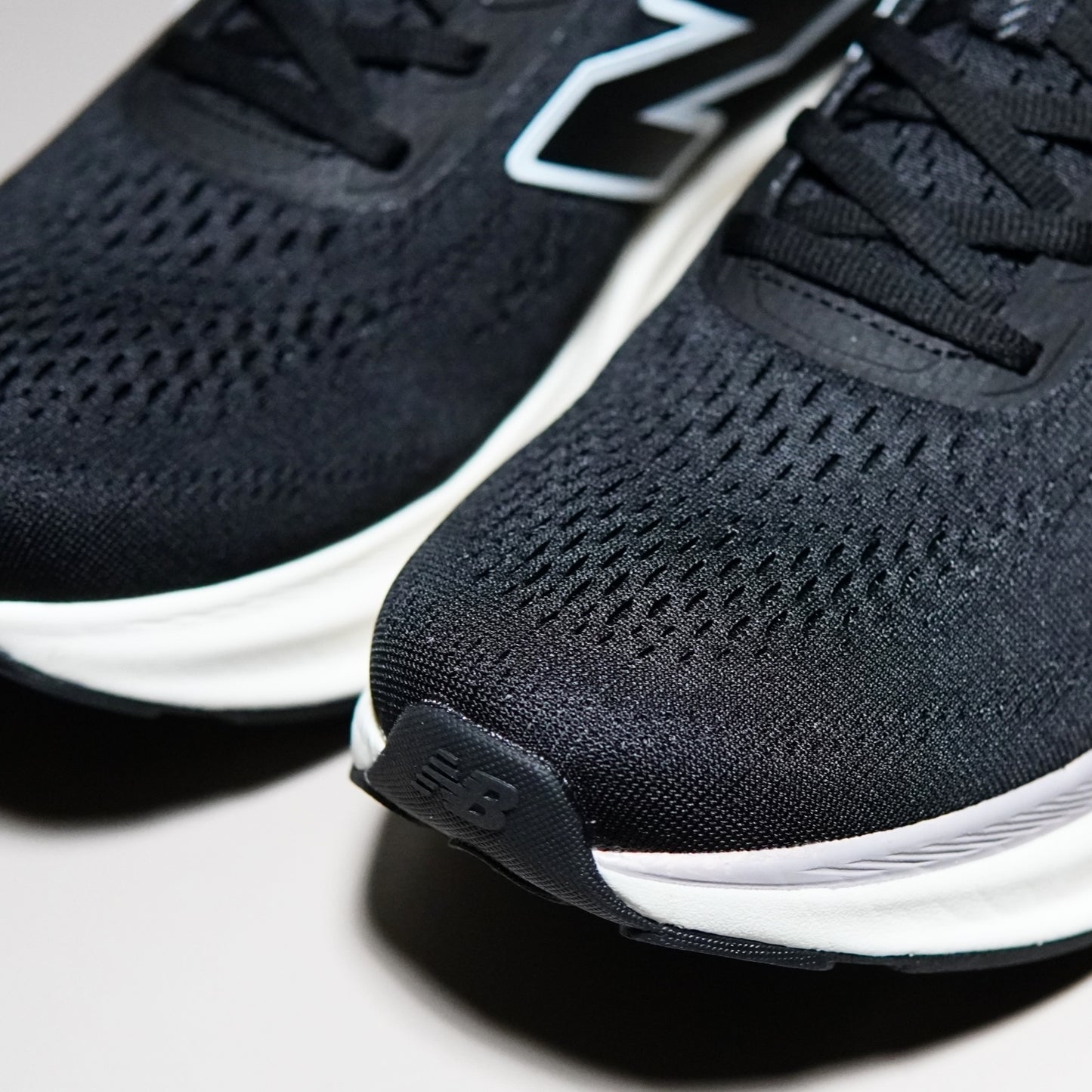 New Balance Fresh Foam X More V6 | 08002302