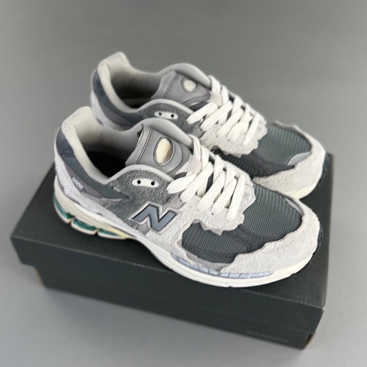 New Balance 2002R   │Grey/White HL301400727