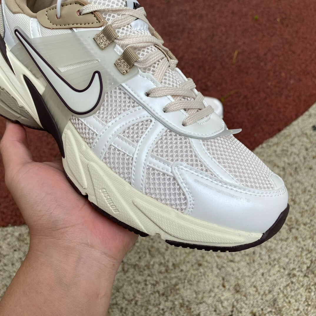 Nike V2K Run | FD0736-100