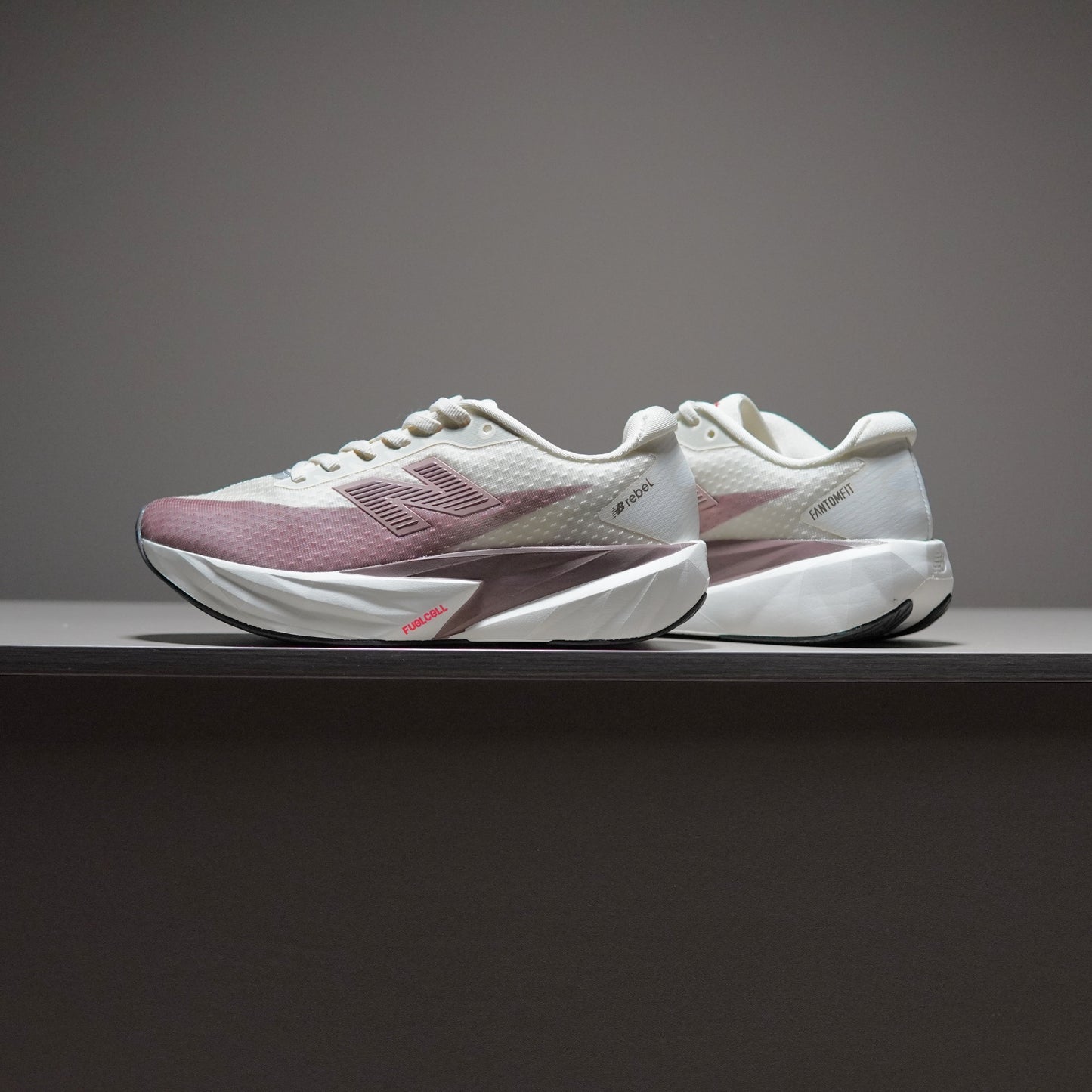 New Balance FuelCell Rebel v5 | NB080023FR02