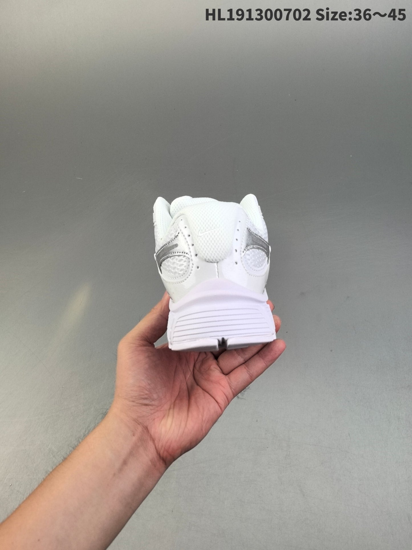 Nike V5 RNR | V5RNR18P400304