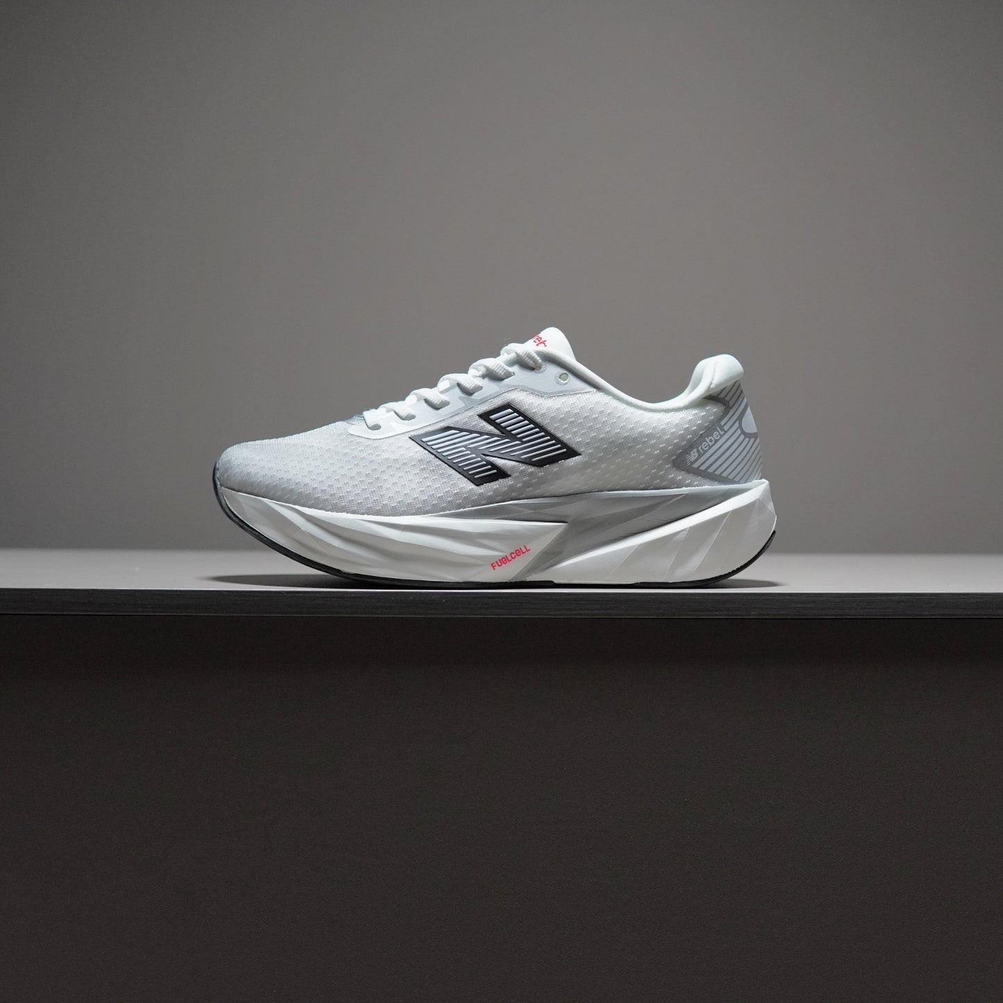 New Balance FuelCell Rebel v5 | NB080023FR04