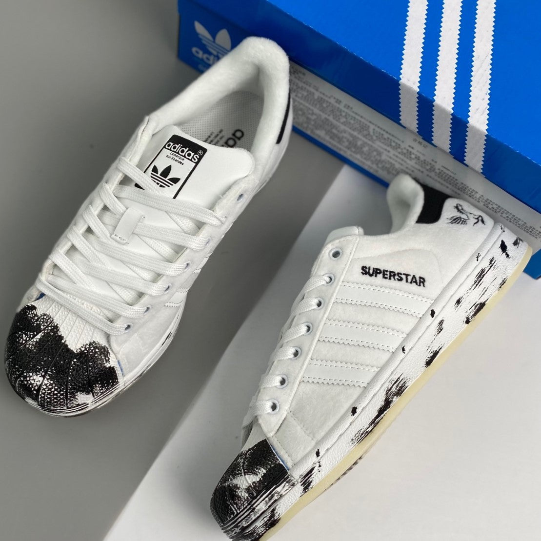 Adidas Originals  Superstar | Freak Carbon Mid 03MHLZ12