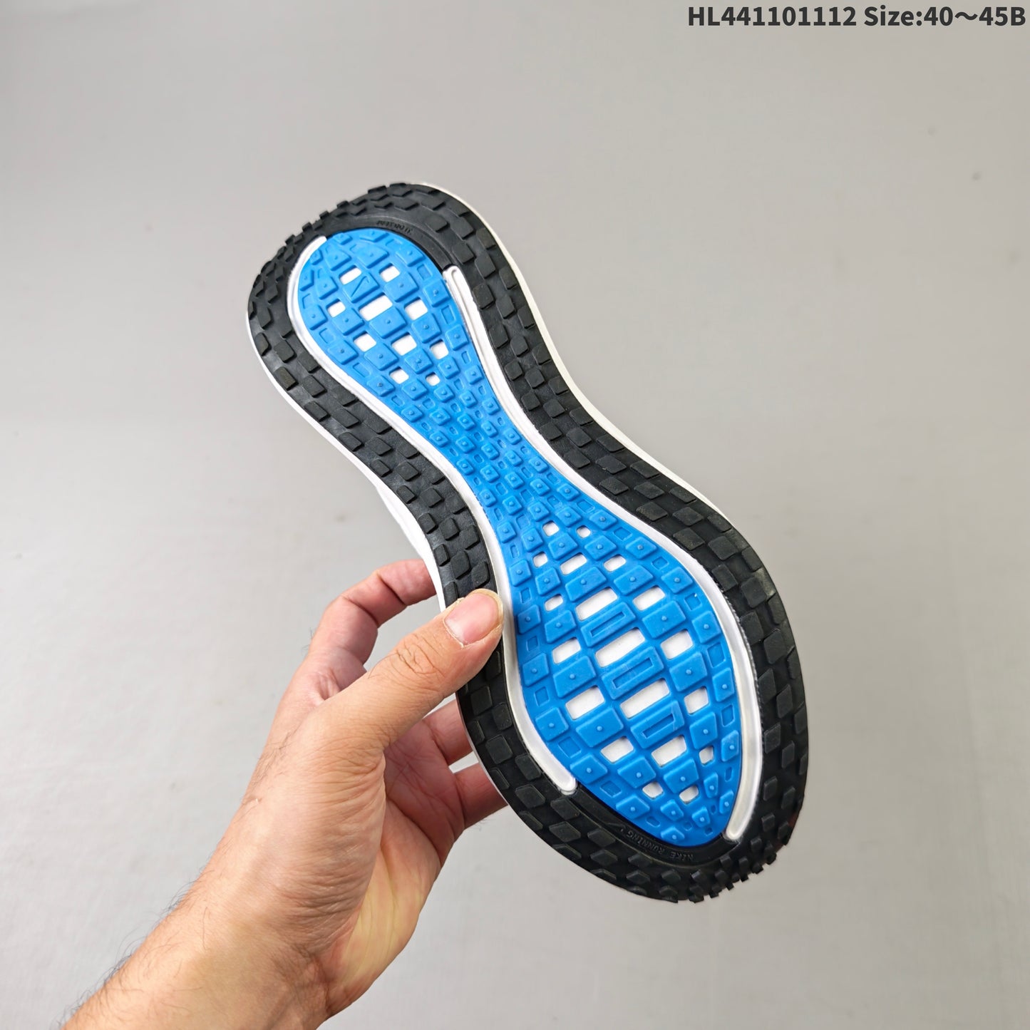 Nike Vomero Plus | NV18P400317