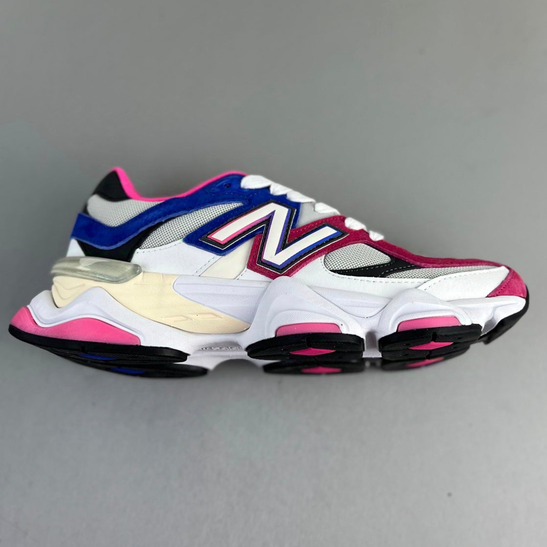 New Balance 9060 | Fuchsia/Blue/White HL181700710