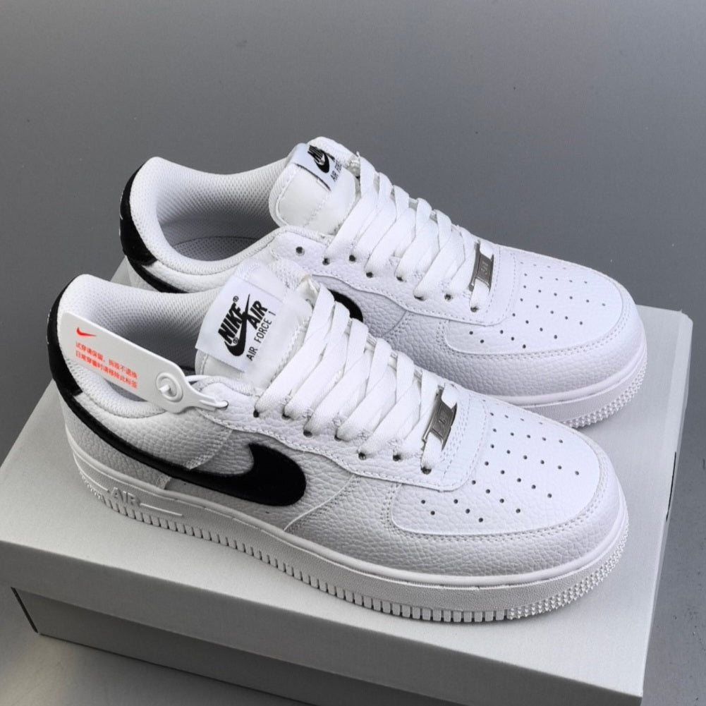 Nike AIR FORCE 1 │Black and White HL171001119