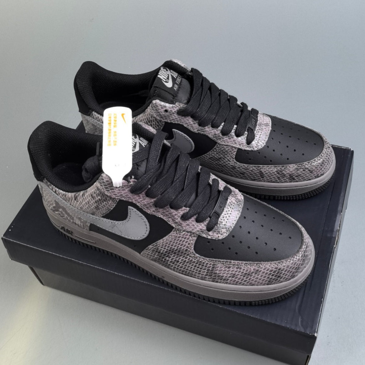 Nike AIR FORCE 1 |Snakeskin HL671201114