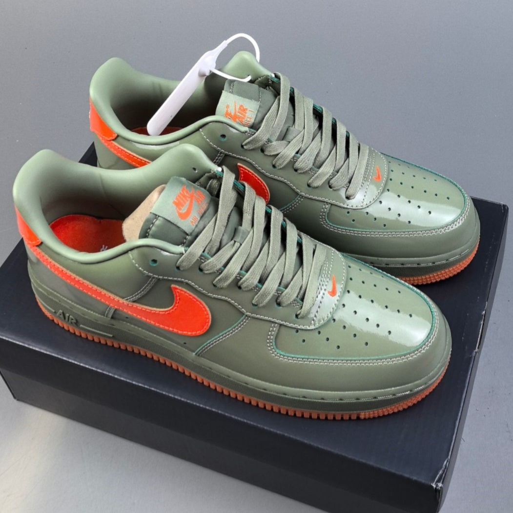 Nike AIR FORCE 1 | Verde/Naranja HL671601115