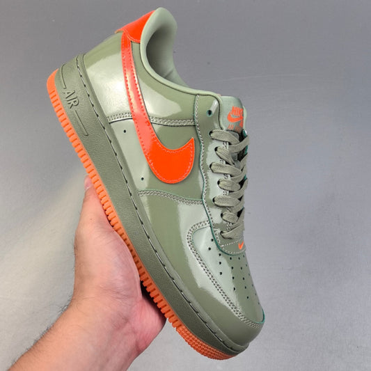 Nike AIR FORCE 1 | Verde/Naranja HL671601115